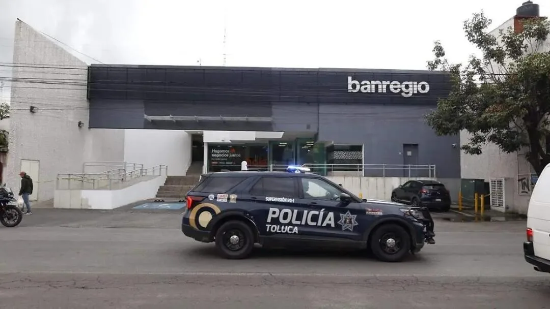 Sujetos armados roban un millón de pesos a cuentahabiente en el centro de Toluca