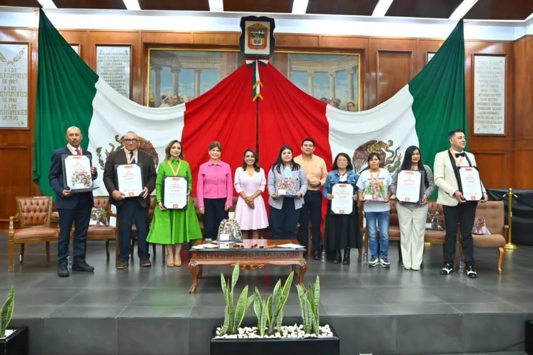 Reconocen el mérito ciudadano y la lucha social en el Congreso mexiquense con el galardón ‘Corazón Naranja’