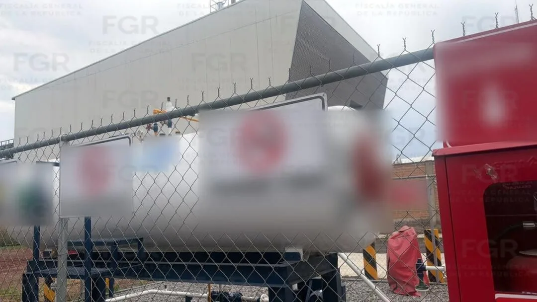 Asegura FGR en cateo más de dos mil litros de hidrocarburo en Ixtapaluca