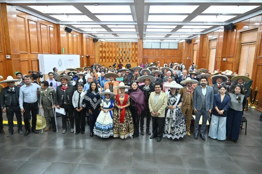 Reconocen en Congreso a referentes de la charrería mexiquense