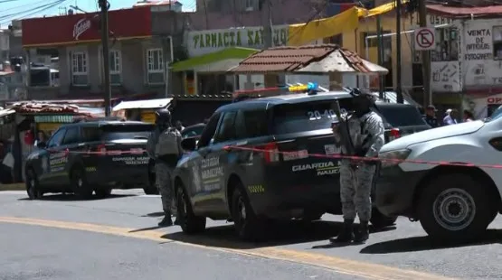 Balacera en Naucalpan: asesinan a un hombre dentro de un automóvil