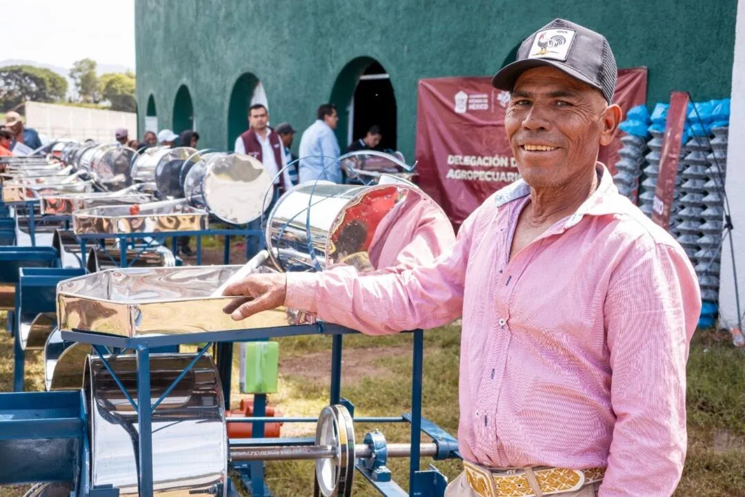 Entregan apoyos al campo en ocho municipios del sur del Edomex