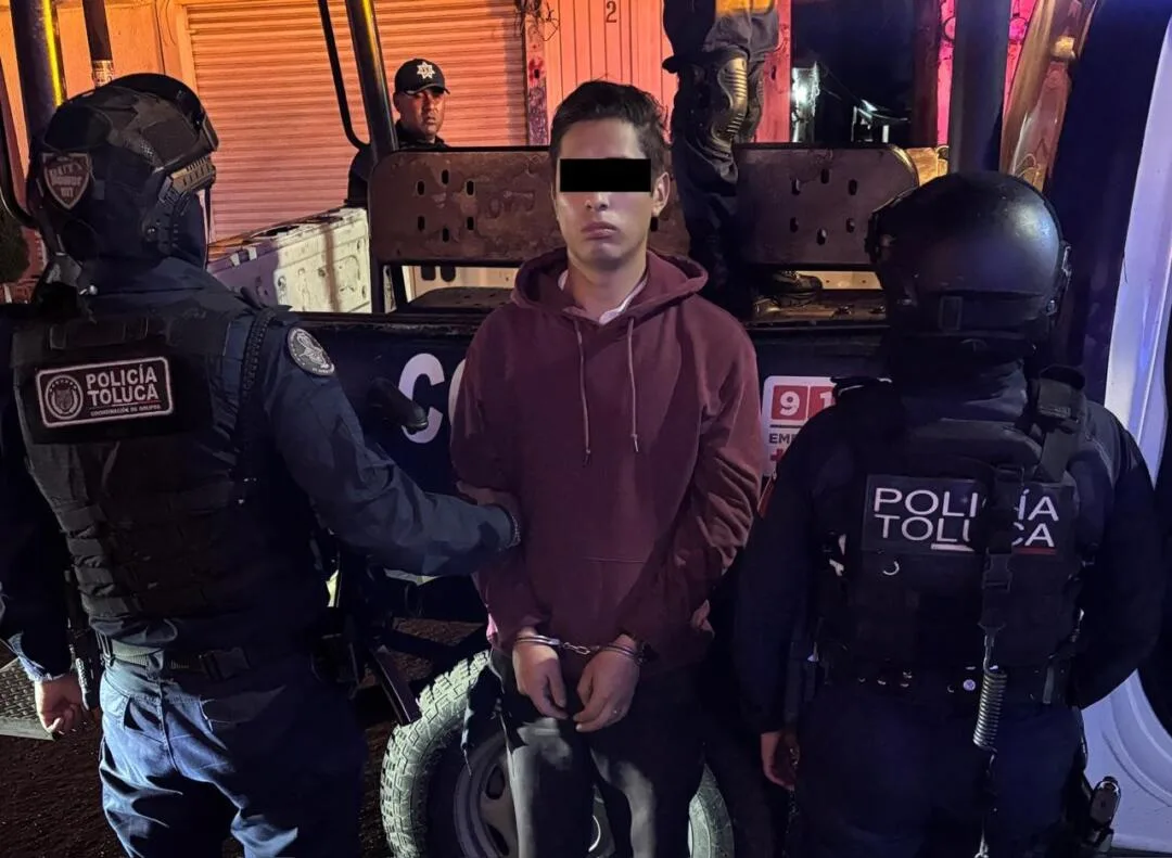 Cae sujeto con presunta droga en San Mateo Oxtotitlán