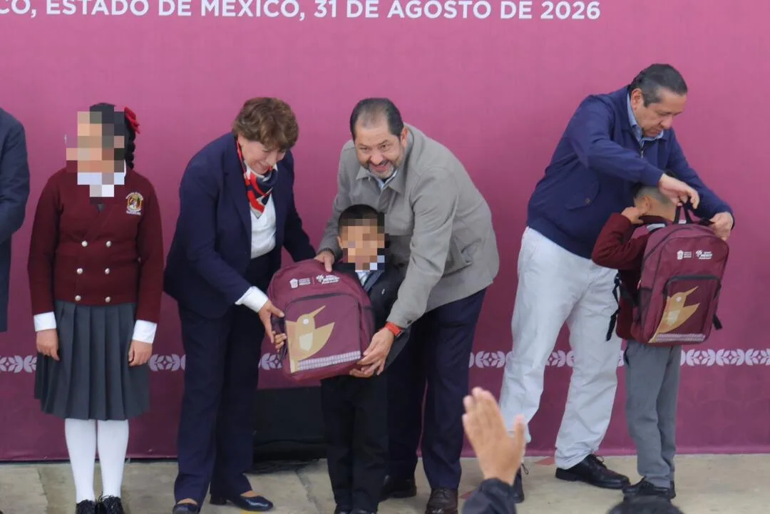 Participan congresistas en inicio de ciclo escolar 2026-2027