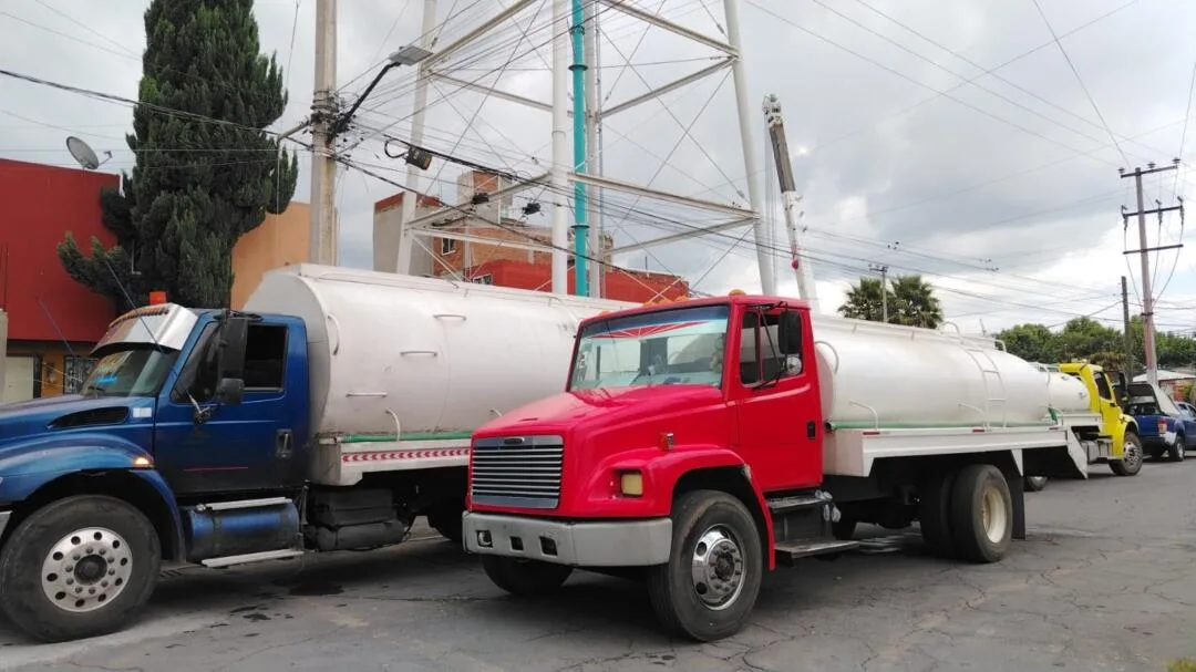 Sin agua 50 colonias de Toluca; activan pipas