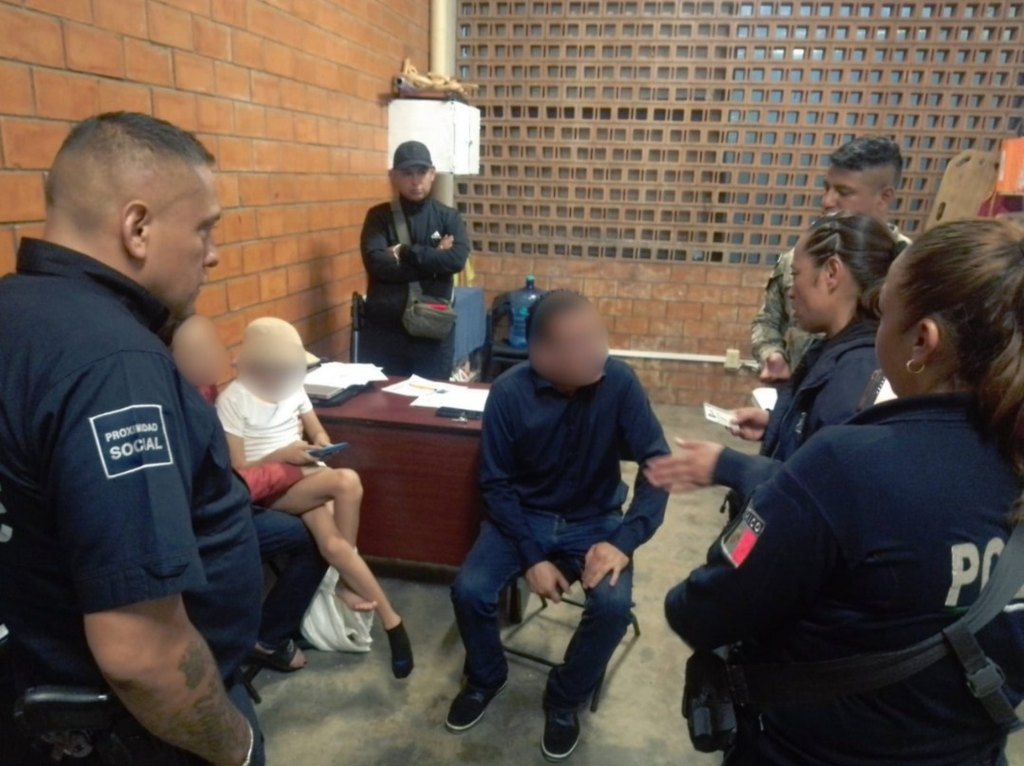 Célula de Búsqueda y policía municipal auxilian a dos niños con condición autista