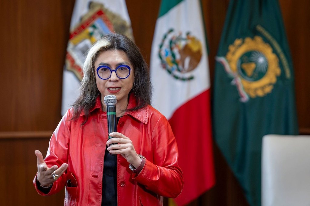 IA y crisis de credibilidad amenazan al periodismo actual, advierten en la UAEMéx