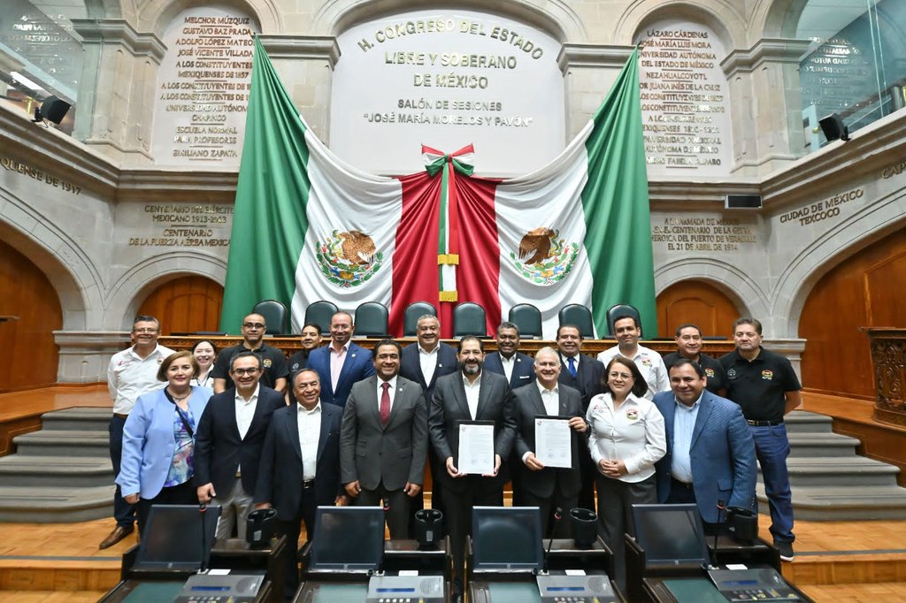 Aumento salarial del 4% y nuevos apoyos para trabajadores del Congreso mexiquense
