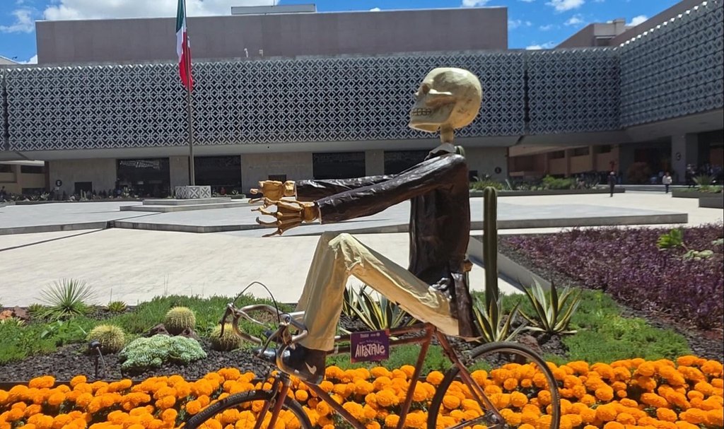 De los Portales a San Lázaro: El Alfeñique de Toluca conquista el Congreso de la Unión