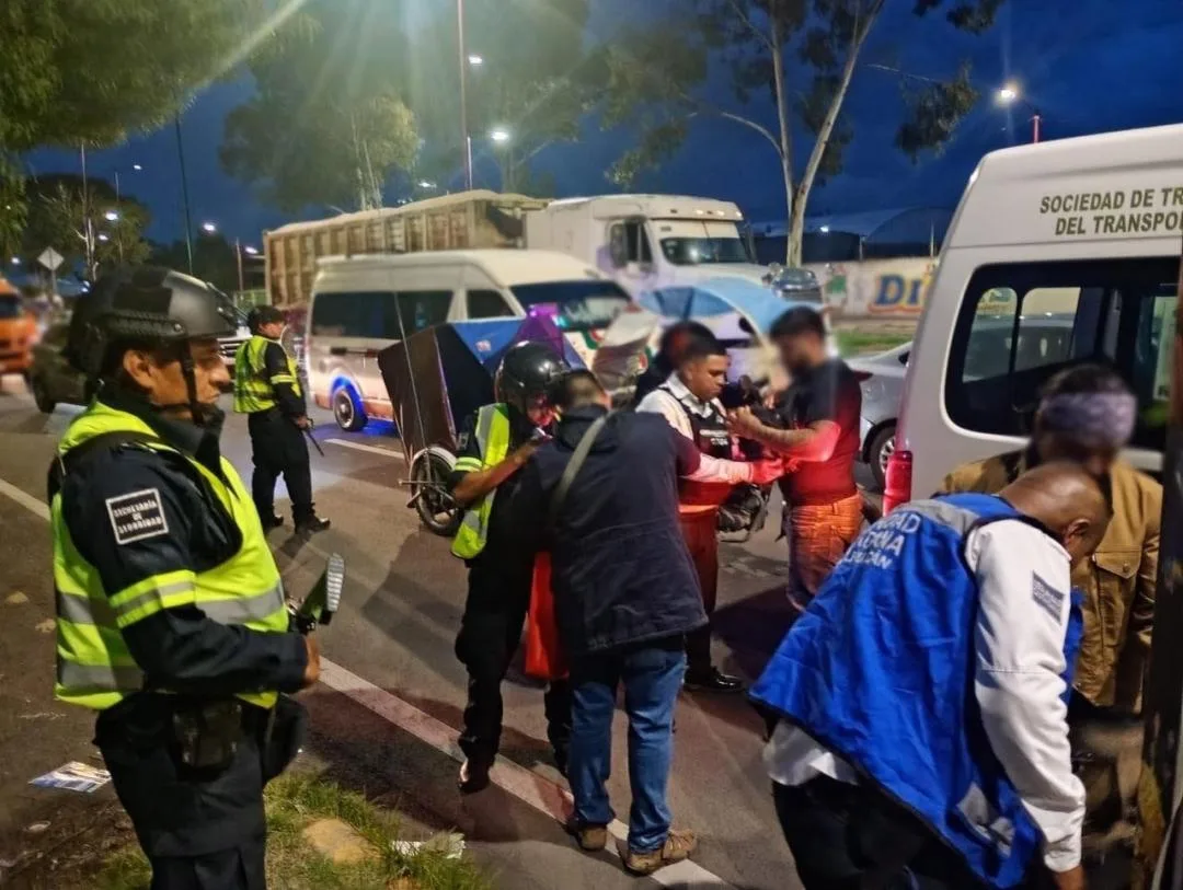 Blindan rutas de transporte en el Oriente mexiquense: inspeccionan a más de mil pasajeros