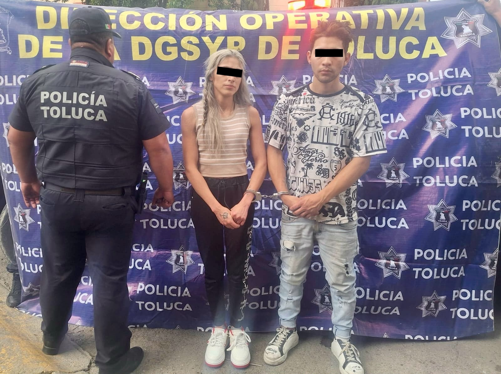 Caen cuatro en Toluca tras recuperar tres vehículos robados