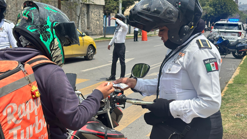Saca de circulación vehículos irregulares programa Moto Segura en Toluca