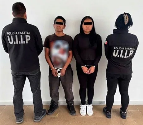 Detienen a pareja con presunta marihuana y cristal; llevaban 21 bolsas
