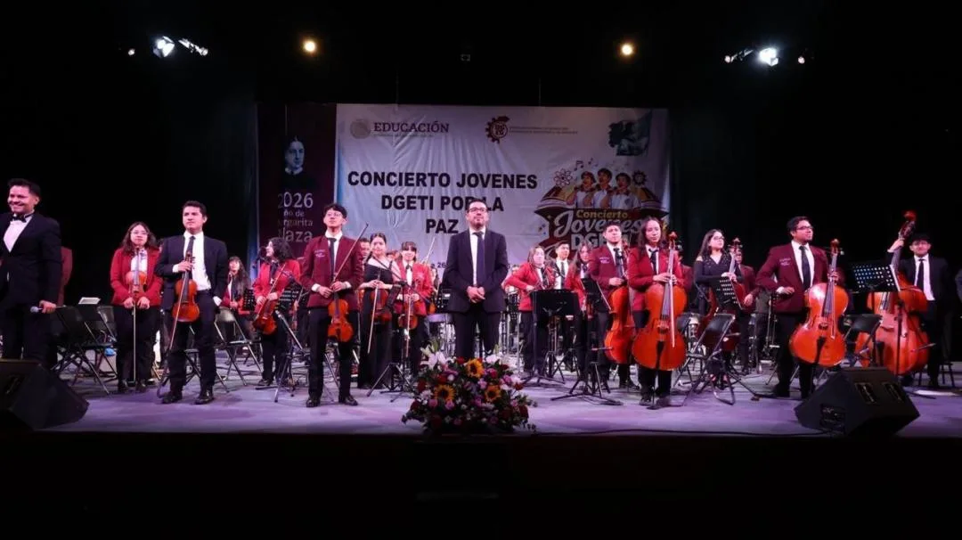 Orquesta Filarmónica de Tecámac se presenta en el Castillo de Chapultepec