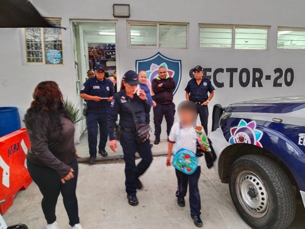 Policía localiza a niño que huyó de la escuela para evitar regaño