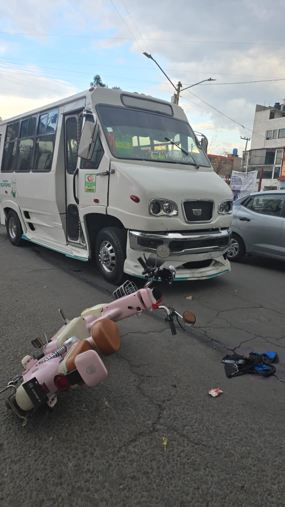 Tránsito Municipal detiene a chofer de transporte por atropellar a menor