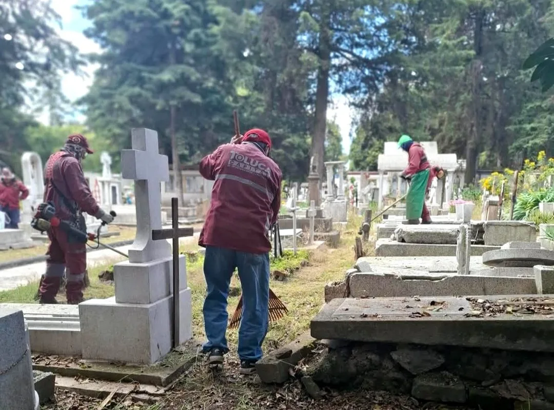 Listos el Panteón General y Cementerio Municipal de Toluca para festividades de Día de Muertos