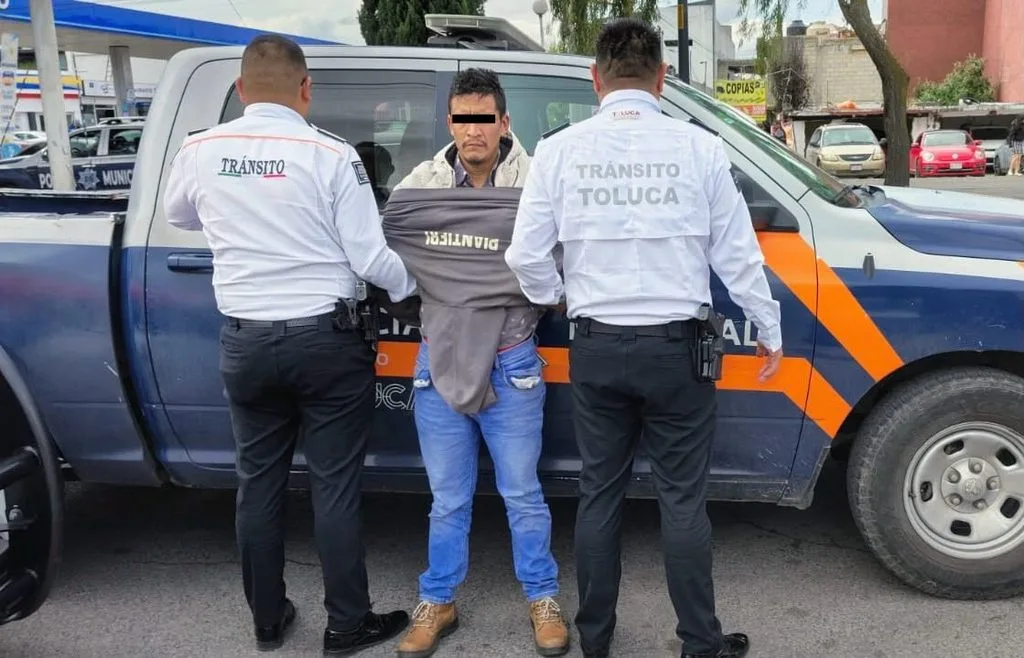 Capturan a sujeto acusado de asaltar y golpear a una mujer en Toluca