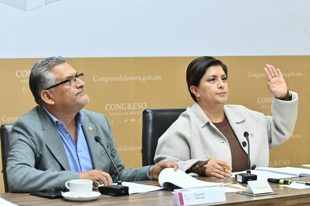Analizan propuesta naranja para democratizar la información municipal