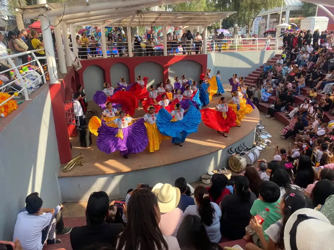 Gobierno de Tecámac impulsa las tradiciones con la Caminata Cultural de Catrinas