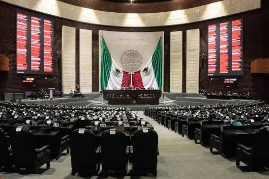 Congreso de la Unión avala restricción a la doble nacionalidad
