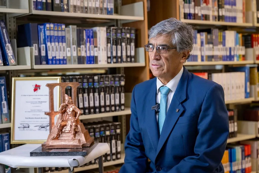 Luis Alejandro Escamilla: Tres décadas y media dedicadas a formar ingenieros en la UAEMéx