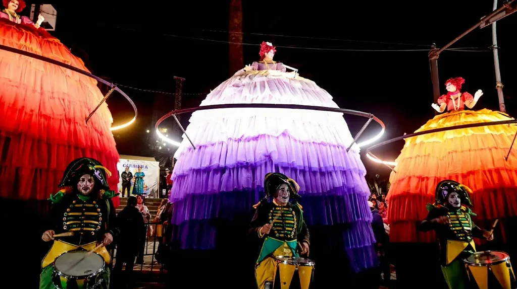 Arranca en Metepec el Festival Internacional Quimera 2026 entre muñecas gigantes y algarabía familiar