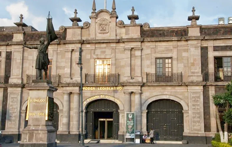Entre el respaldo oficialista y el reclamo de la oposición: LXII Legislatura ahonda en la Glosa de Delfina Gómez