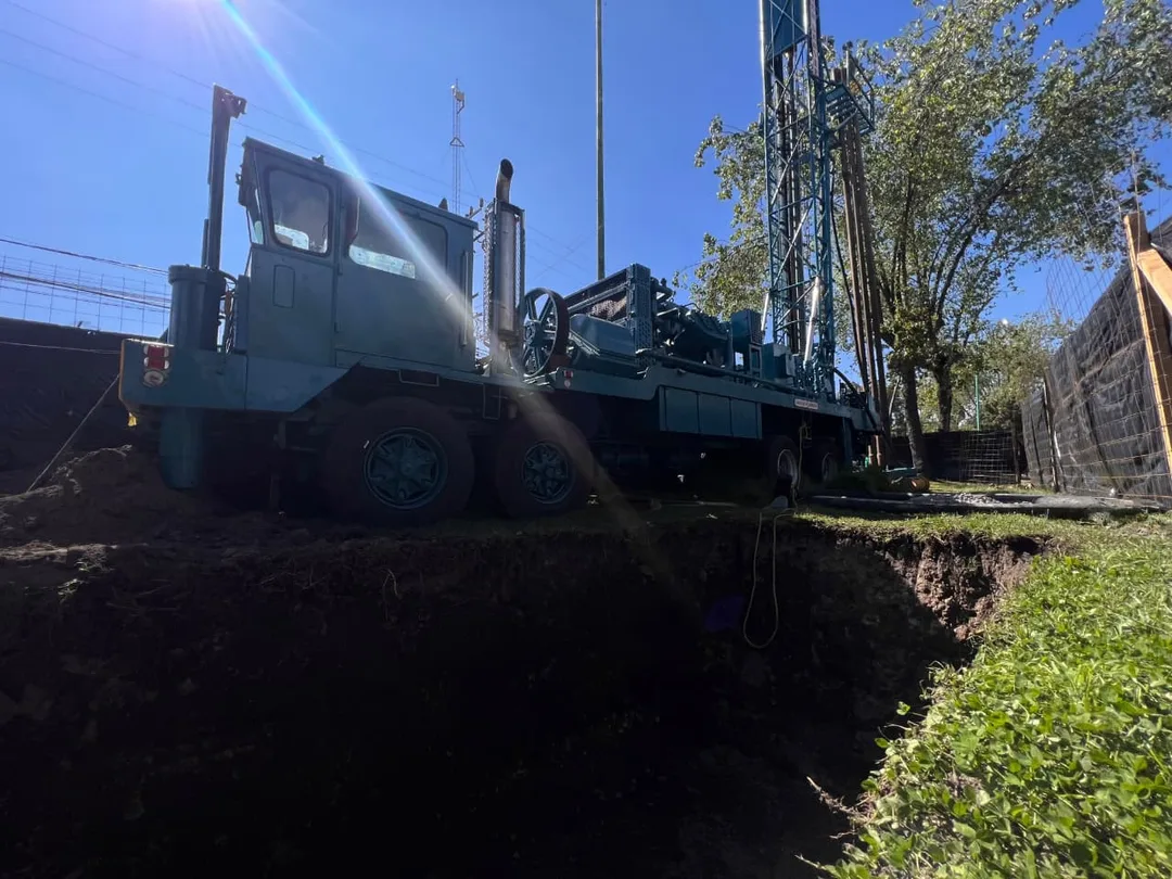 Avanza Gobierno municipal en la construcción de pozos de infiltración