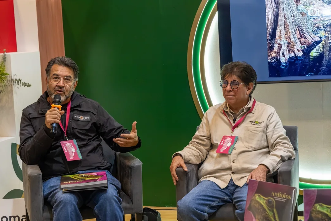 Muestra UAEMéx biodiversidad forestal a través de nueva publicación en la FILEM
